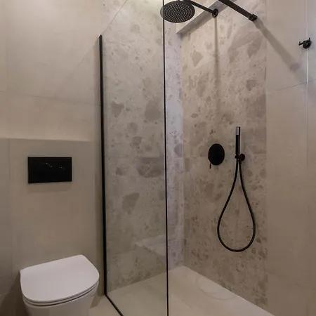 Olivevine Luxury Apartments- Апартаменты *