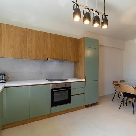 Olivevine Luxury Apartments- * Нафплион