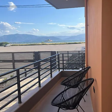 Olivevine Luxury Apartments- * Нафплион